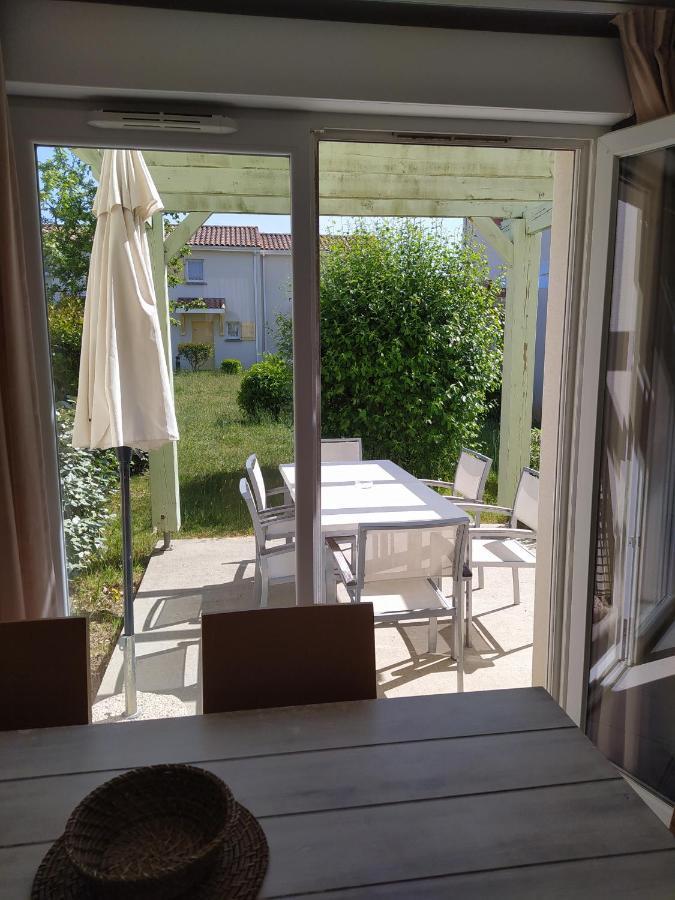 Une Maisonnette Vendeenne, Avec Acces Piscine Saint-Hilaire-de-Talmont Eksteriør billede